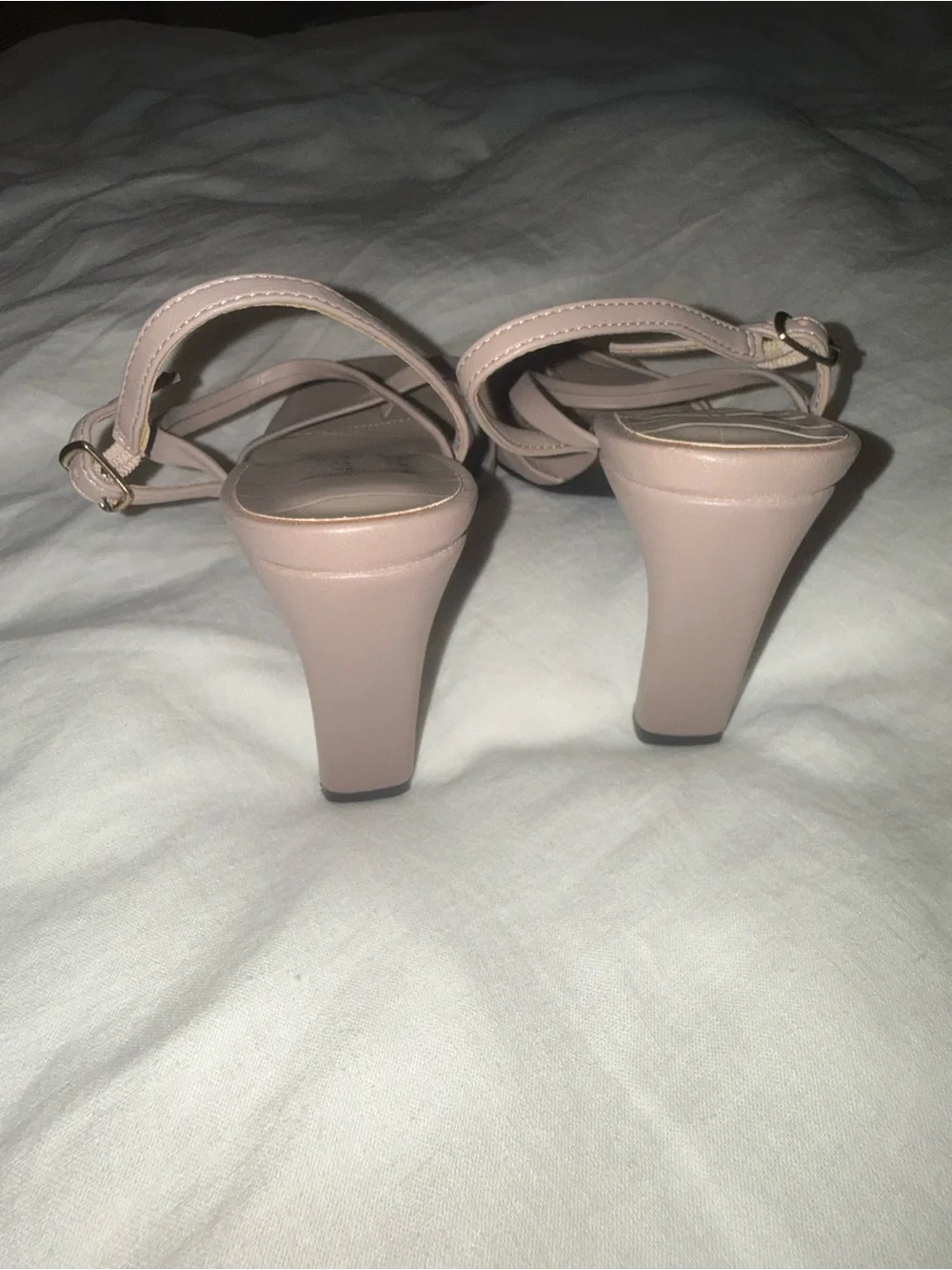 Qupid Mauve Strappy Square-Toe Heeled Sandals - size 6.5